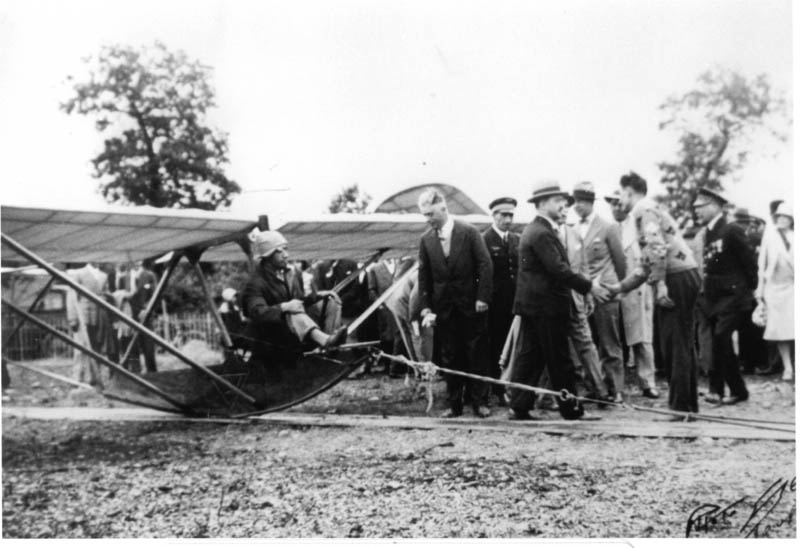 A 100  V Auriol CENTRE CLEMENT ADER MURET 1930