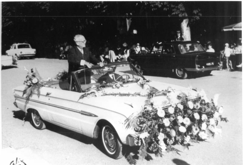 A 230 FETE DES FLEURS LUCHON 1963