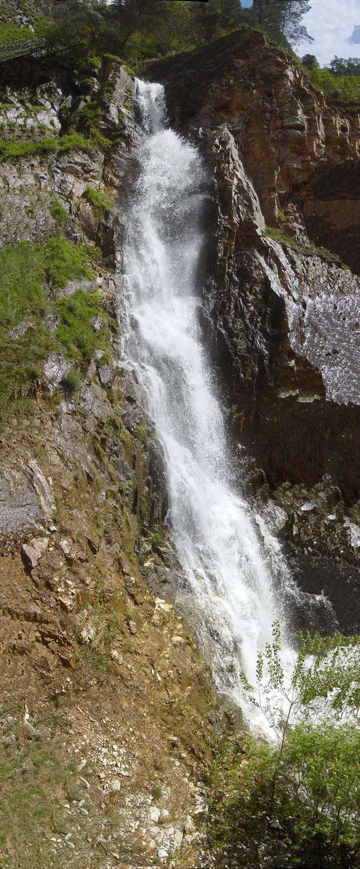 CASCADE-FENDEILLE