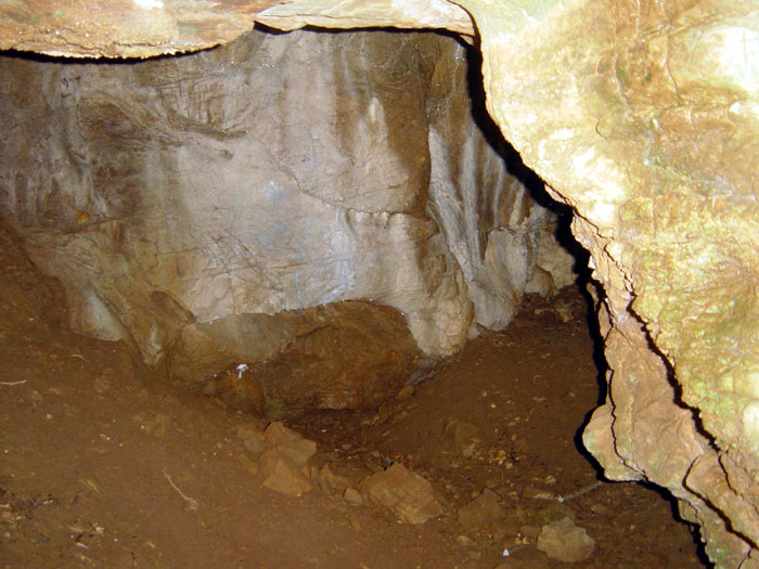 GROTTE-DU-SANGLIER