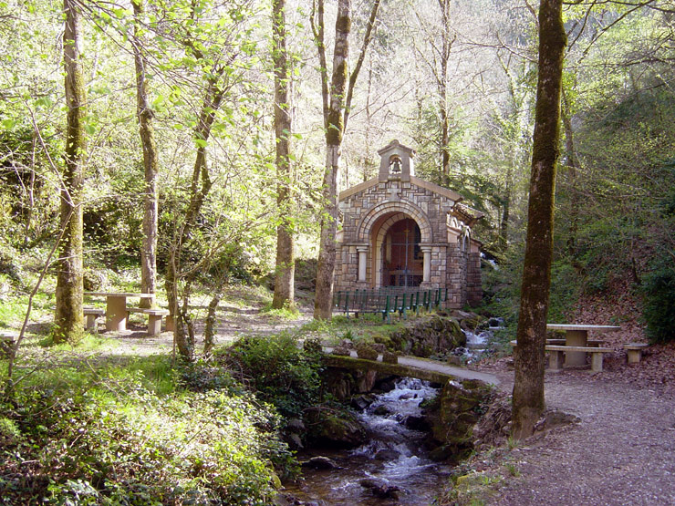 CHAPELLE-DE-MOUNIES