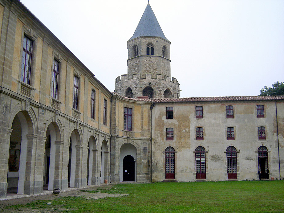 COUR2